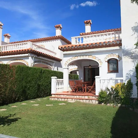 Uhc Magraners Family Complex Casa vacanze